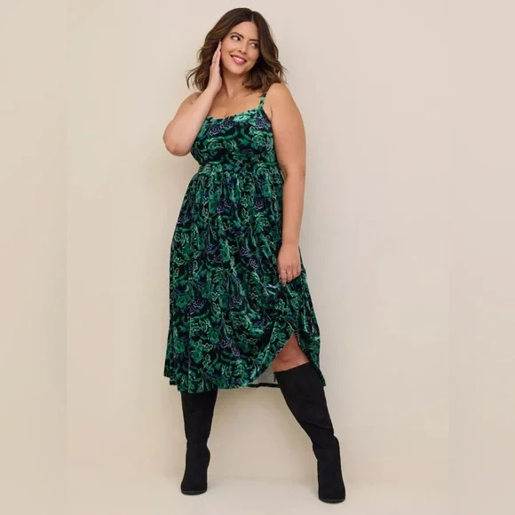 Torrid Whimsigoth Forest Green Floral Velvet Skater Midi Dress Goblincore Earthy - Picture 1 of 12